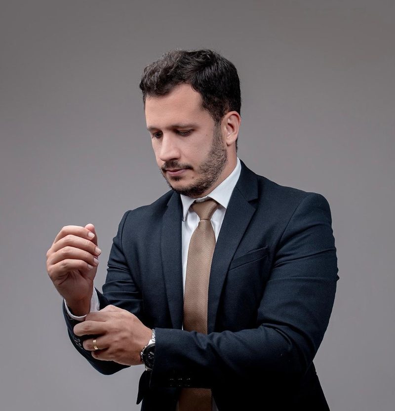 Dr. Weverton Seixas Barros